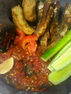 Foto resep Sambal mentah trasi bakar