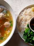 Bakso simpel topping daging ayam