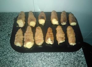 Foto principal de Canutillos rellenos de crema pastelera