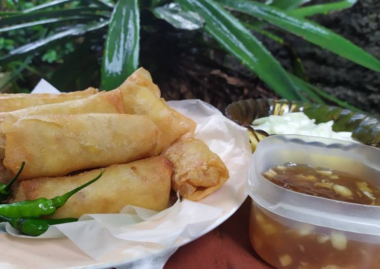 Lumpia Isi Rebung Telur
