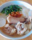 HỦ TIẾU đuôi heo