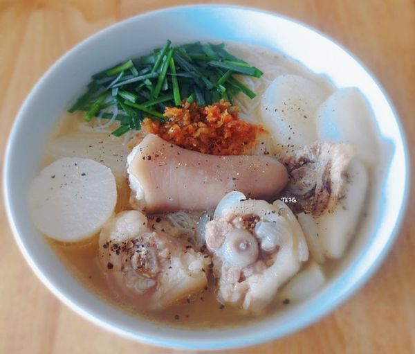 HỦ TIẾU đuôi heo