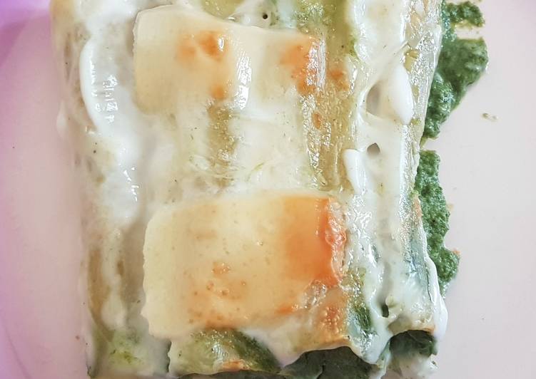 Recetta di Fatto in casa super veloce Cannelloni ricotta, spinaci e pecorino salato