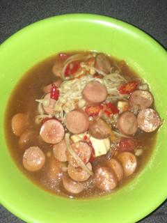 Foto resep Jamur Enoki Kuah Asam Pedas dengan Tahu dan Sosis