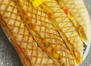صورة لوصفة كاساديا على اصولا👌🌮🍟