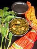 ডালের বড়ি দিয়ে মুলা শাক