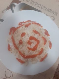 Una foto de Arroz a la cubana 🍚😋