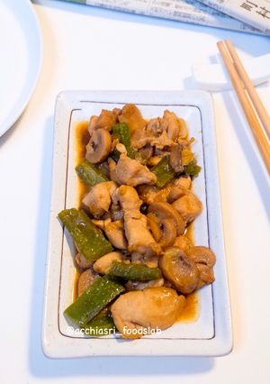 Foto resep Tumis Ayam Jamur Paprika