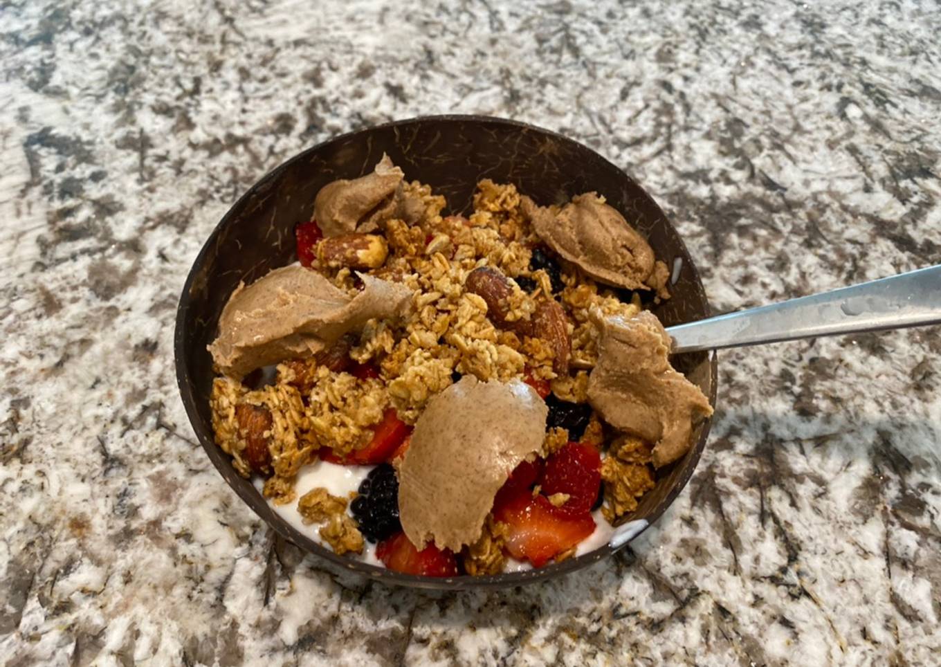 Breakfast yogurt