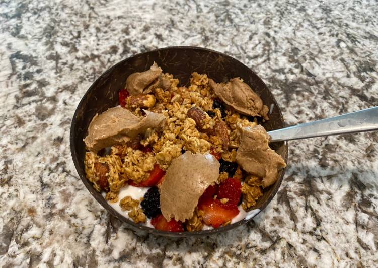 Breakfast yogurt Breakfast yogurt