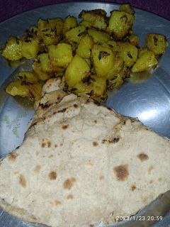 जीरा आलू(jeera aloo recipe in hindi) रेसिपी मुख्य फोटो