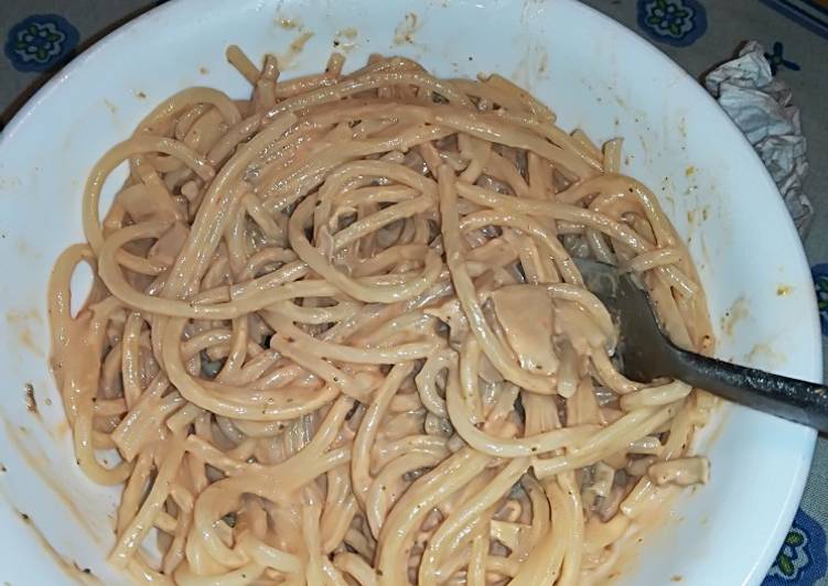 Spaghetti con almejas