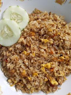 Foto resep Nasi goreng biasa (bukan bumbu yg biasa dipinggir jalan)