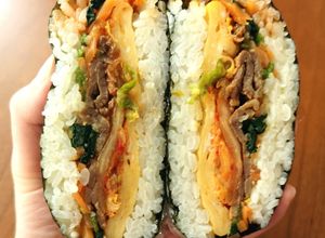 Foto di 'Gimbap' facile - Sandwich di riso con carne grigliata alla coreana