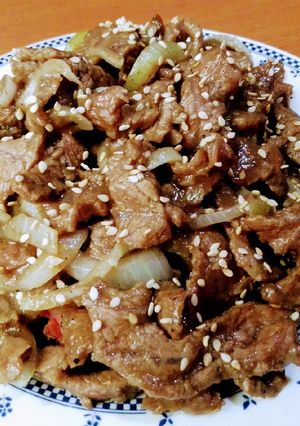 Una foto de Bulgoli (Res estilo barbacoa Koreana)