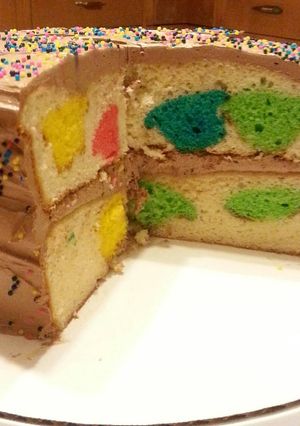 A picture of Fun Polka Dot Cake ♥.