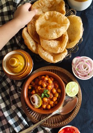 છોલે ચણા (Chhole Chana Recipe in Gujarati) રેસીપી મુખ્ય ફોટો