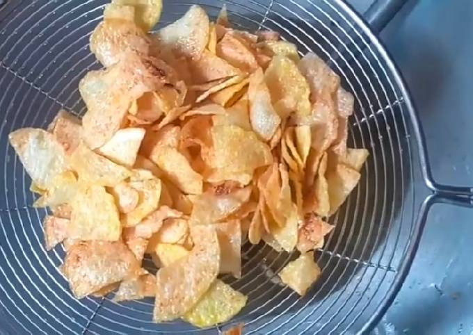 Bagaimana Menyiapkan Keripik kentang, Bisa Manjain Lidah