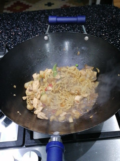 A picture of Salmon stir fry.