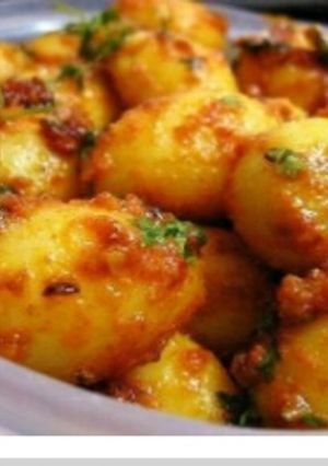 A picture of Dum alu.