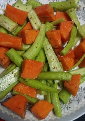 A picture of Papita and kakdi Salad.