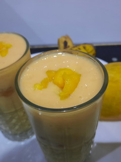 A picture of Mango banana shake.
