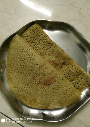 A picture of Pesarattu healthy breakfast.