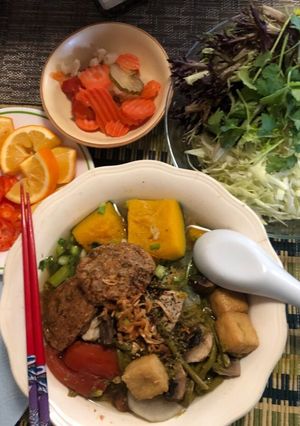 A picture of Vietnamese Fish Cake Noodle Soup with Dill (Bún chả cá thìa là).