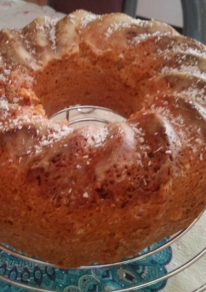 Una foto de Budín de coco y dulce de leche