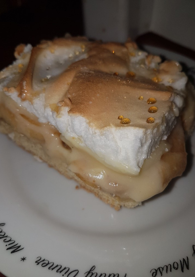 Una foto de Kuchen de manzana con crema de limón