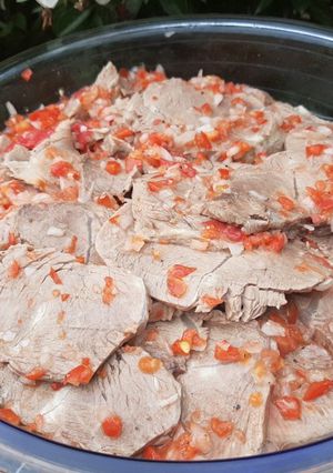 Una foto de Carne fría (peceto o palomita) a la criolla
