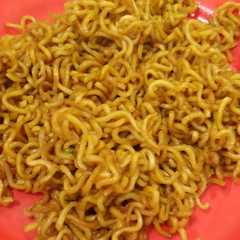 A picture of Mie Goreng Simple.