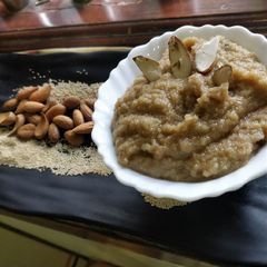 A picture of Posta dana (khas khas)and badaam halwa.