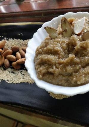 A picture of Posta dana (khas khas)and badaam halwa.