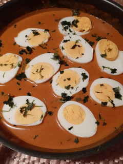 Kókusztejes tojás curry recept fotója