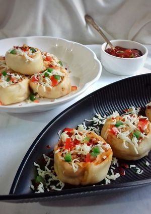 স্টিমড রোল পিজ্জা রেসিপির প্রধান ছবি