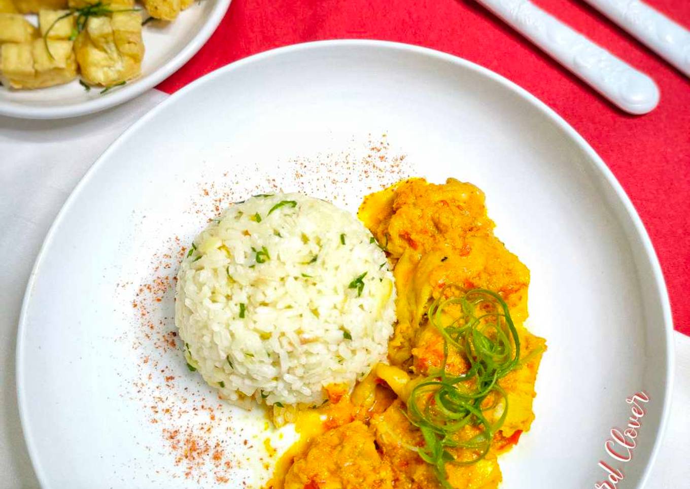 Ayam Lodho Nasi Daun Jeruk