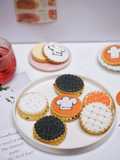 Royal Icing Sugar Cookies with Rum Raisin Cream Sandwich - Cookpad