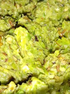 महाराष्ट्रियन हरी मिर्च का ठेचा (maharastrian hari mirch ka thecha recipe in Hindi) रेसिपी मुख्य फोटो