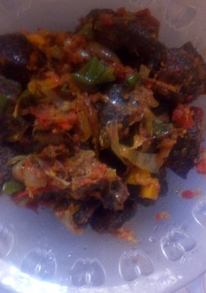 A picture of Peppered meat.