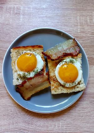 Tökéletes tükörtojás recept fotója
