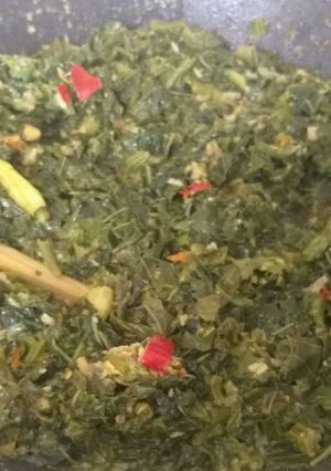 Foto resep Daun singkong kuah santan