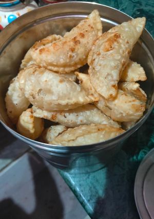 A picture of Gujiya Making.