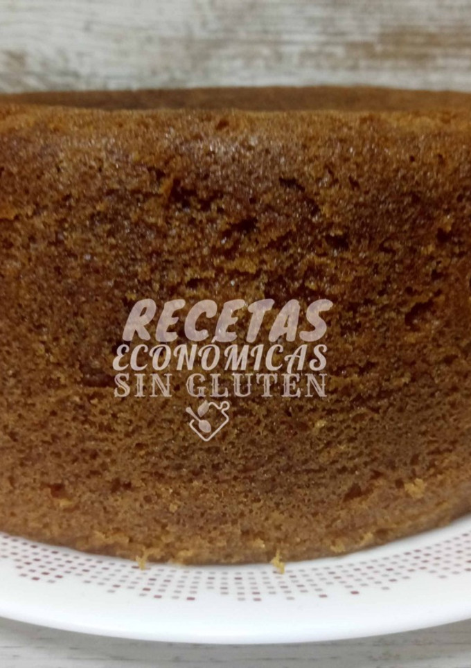 Una foto de Bizcocho XXL sin gluten en olla GM G