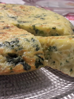 Una foto de Tortilla española con kale