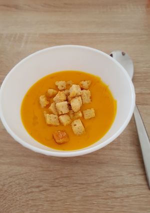 Una foto de Sopa crema de Calabaza