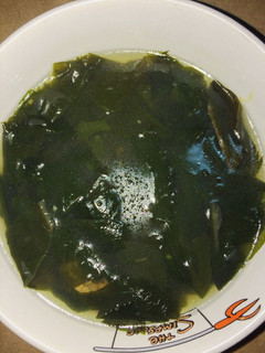 A picture of Seaweed Soup with Beef (Myeok Guk).