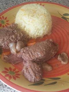 Una foto de Carne al jugo con champiñones