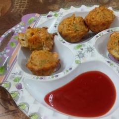 A picture of Potato cheese muffins.