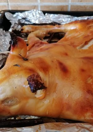Una foto de Cochinillo al horno en Navidad
